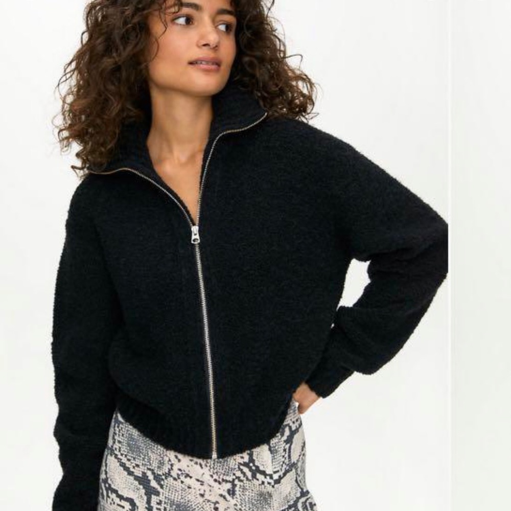 Aritzia Wilfred Free Marilyn Black Sweater NWT size XS